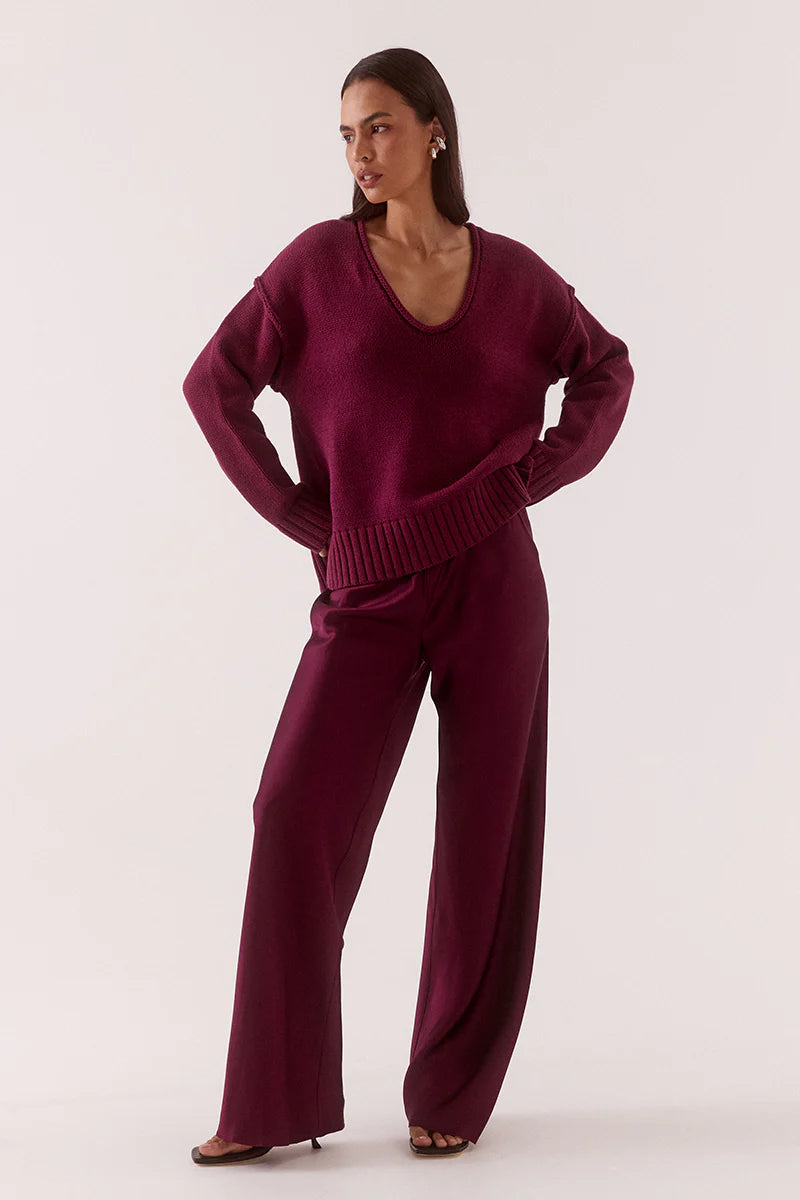 SOVERE - LANE PLUNGE SWEATER - BLACKBERRY