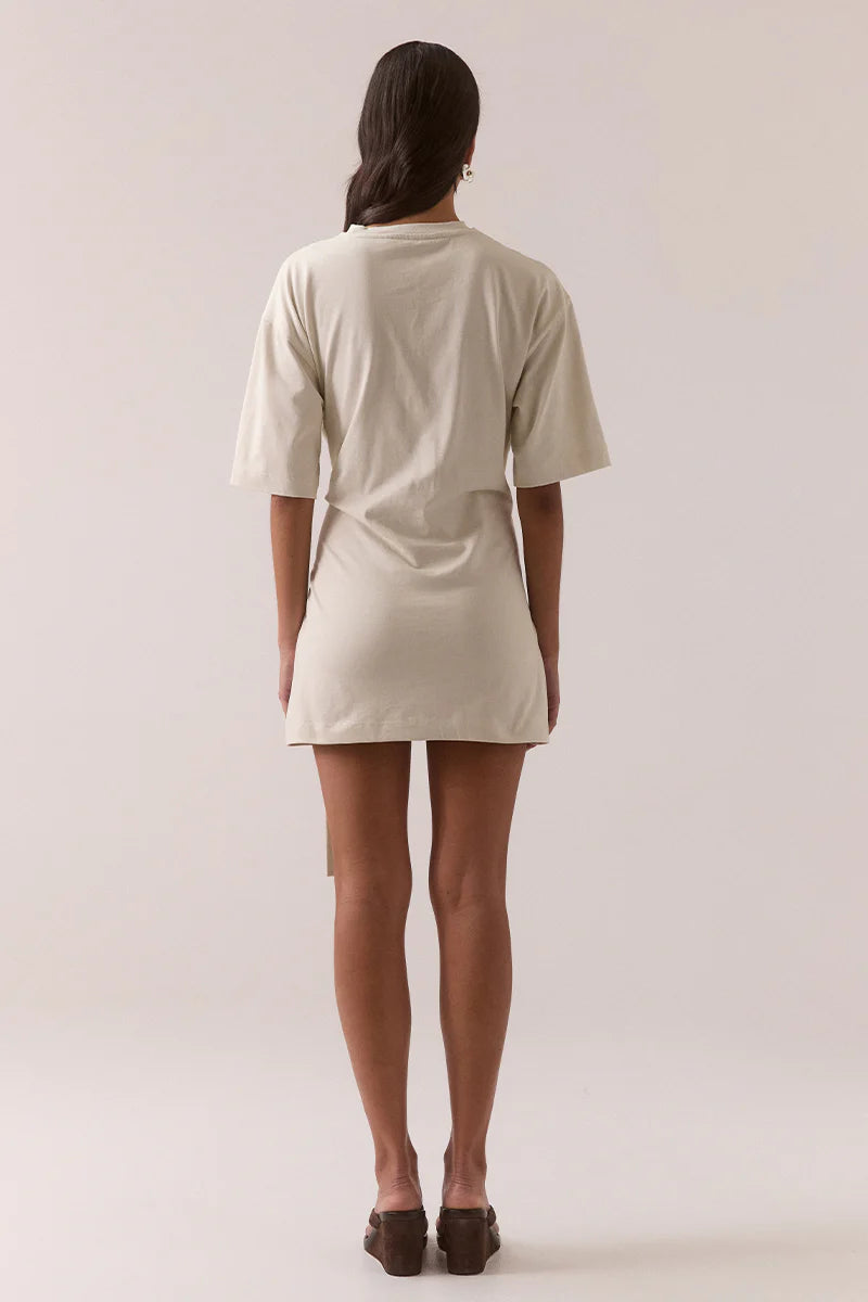 SOVERE - DELANI TEE DRESS - CREME
